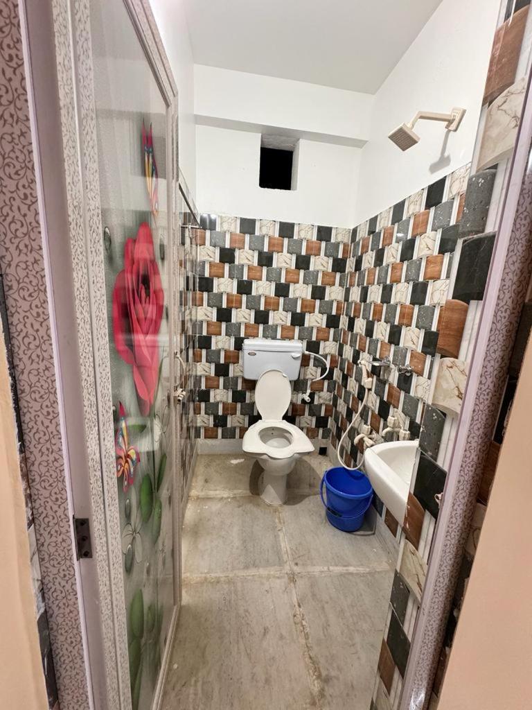 Hotel Amarnath Бакхали Экстерьер фото